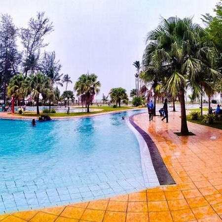 De Rhu Beach Resort Kuantan Dış mekan fotoğraf