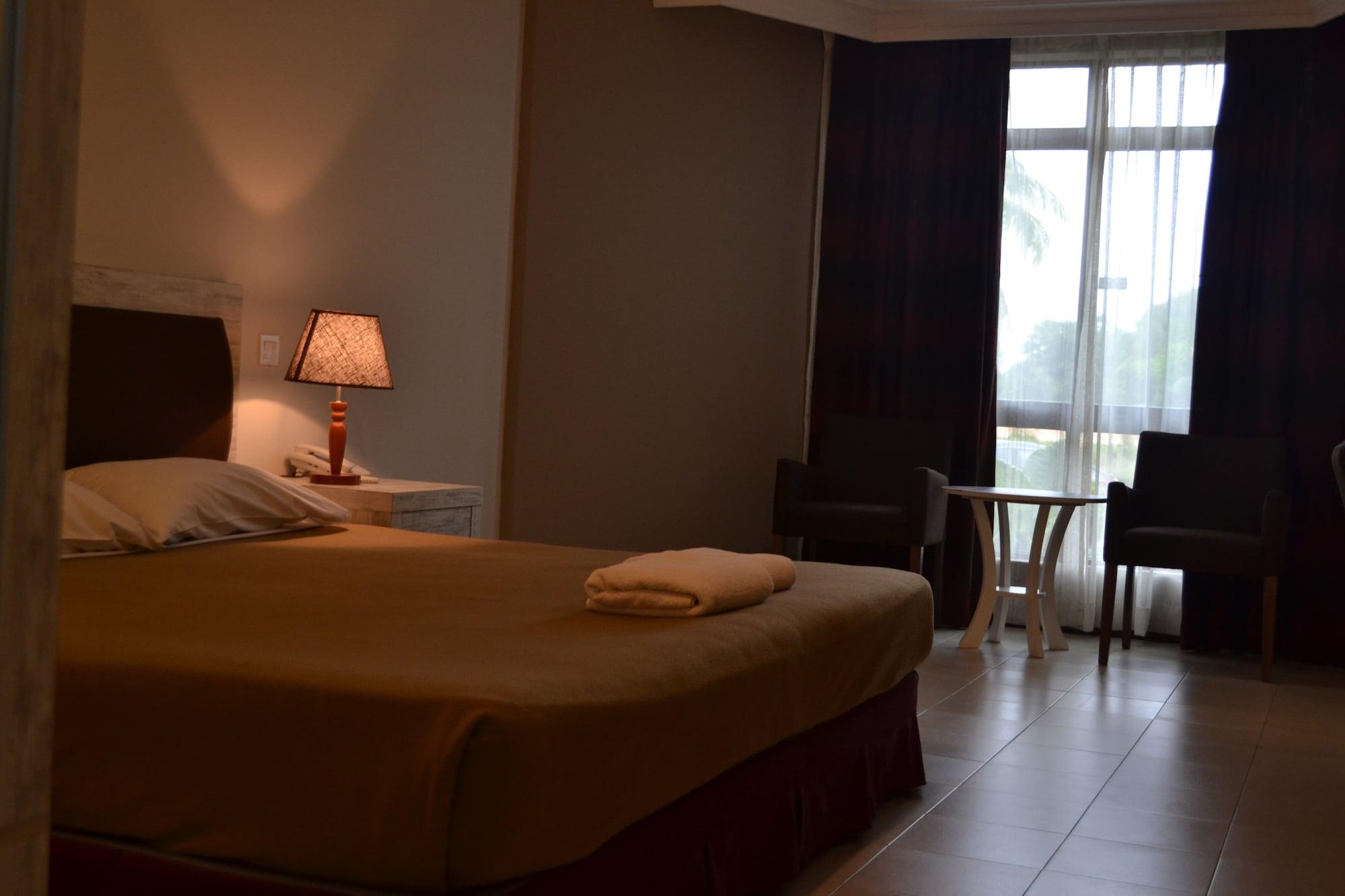 De Rhu Beach Resort Kuantan Dış mekan fotoğraf