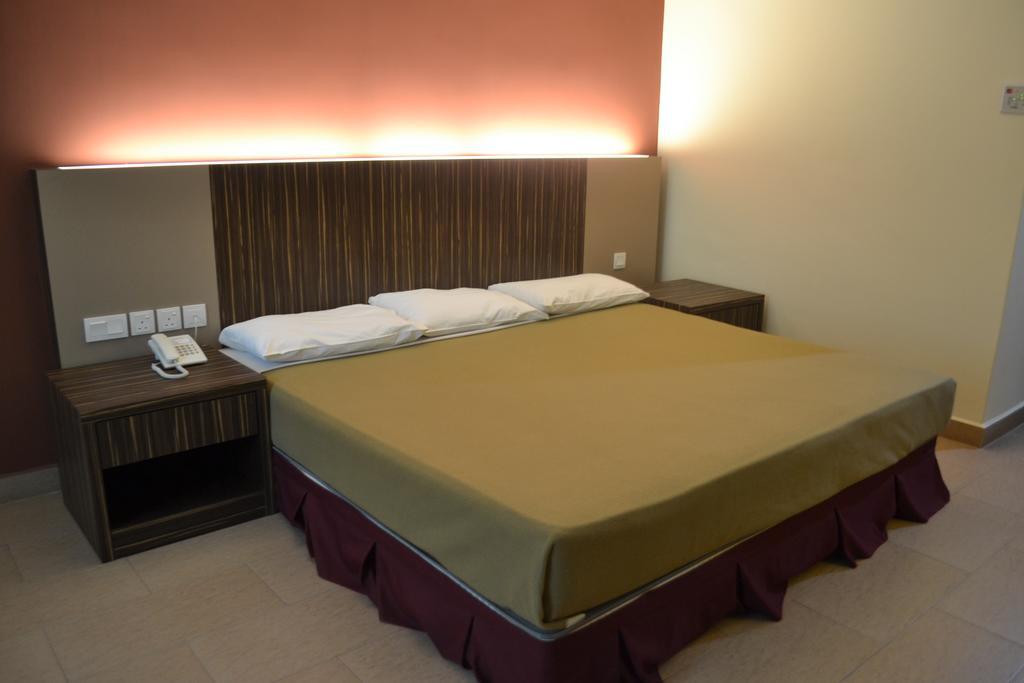 De Rhu Beach Resort Kuantan Dış mekan fotoğraf