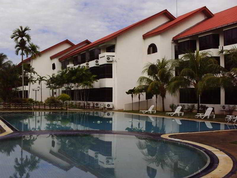 De Rhu Beach Resort Kuantan Dış mekan fotoğraf