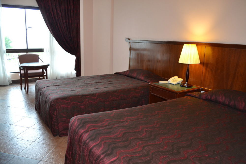 De Rhu Beach Resort Kuantan Dış mekan fotoğraf