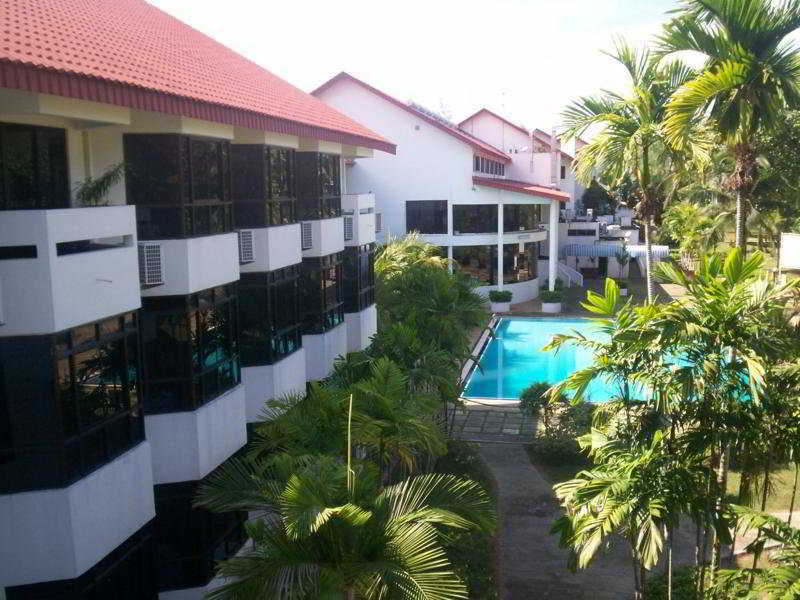 De Rhu Beach Resort Kuantan Dış mekan fotoğraf
